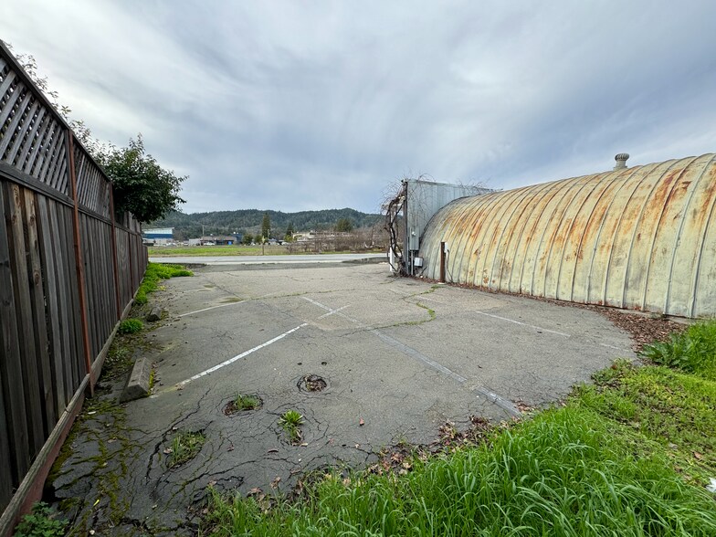 More Photos Of 314 S Cloverdale Blvd, Cloverdale Office For Lease