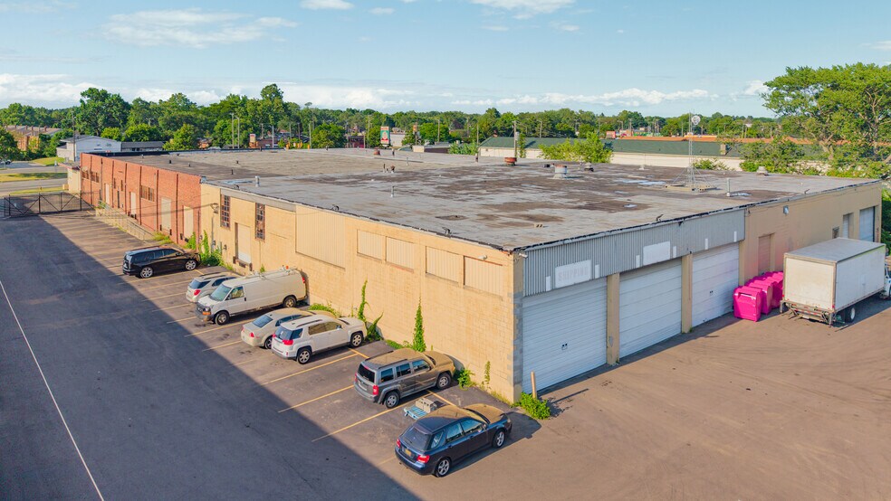 More Photos Of 26051 Michigan Ave, Inkster Warehouse For Sale