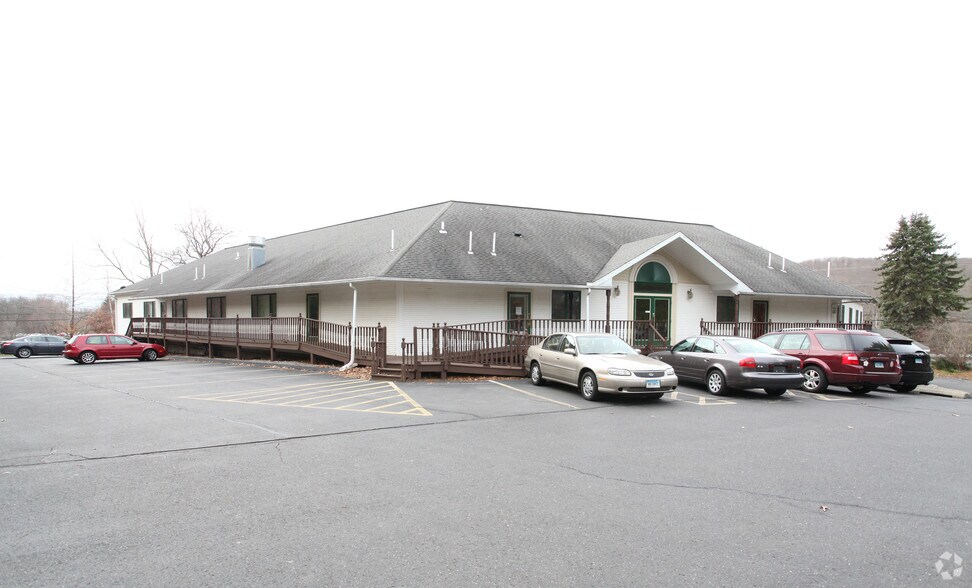 More Photos Of 246 Wolcott Rd, Wolcott Storefront Retail Office For Lease