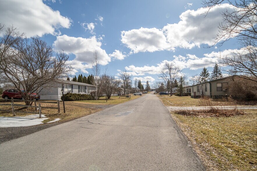 More Photos Of Graduate Drive, Ithaca Manufactured Housing Mobile Home Park For Sale