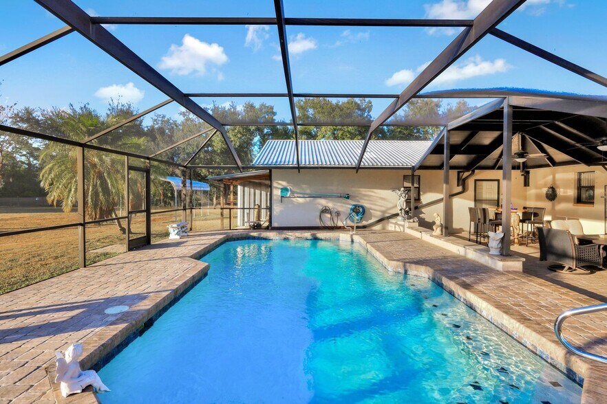 More Photos Of 16321 Slater Rd, North Fort Myers Specialty For Sale