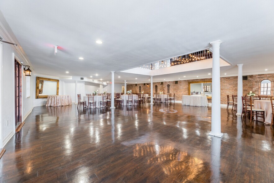 Primary Photo Of 6303 Beverlyhill St, Houston Lodge Meeting Hall For Sale