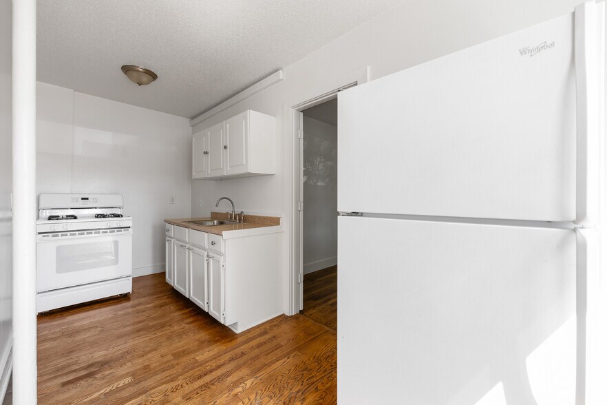 More Photos Of 3820 Walnut St, Kansas City Apartments For Sale