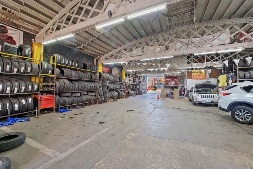 More Photos Of 2447 S Pulaski Ave, Chicago Warehouse For Sale