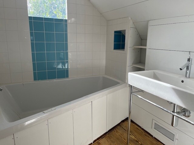More Photos Of 208 St Marys St, Raleigh Office Residential For Sale