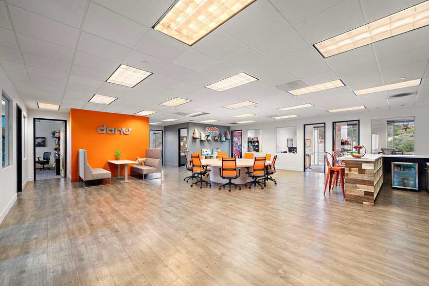 More Photos Of 27432 Aliso Creek Rd, Aliso Viejo Medical For Sale