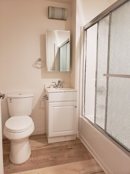 More Photos Of 517 N Harvard Blvd, Los Angeles Apartments For Sale
