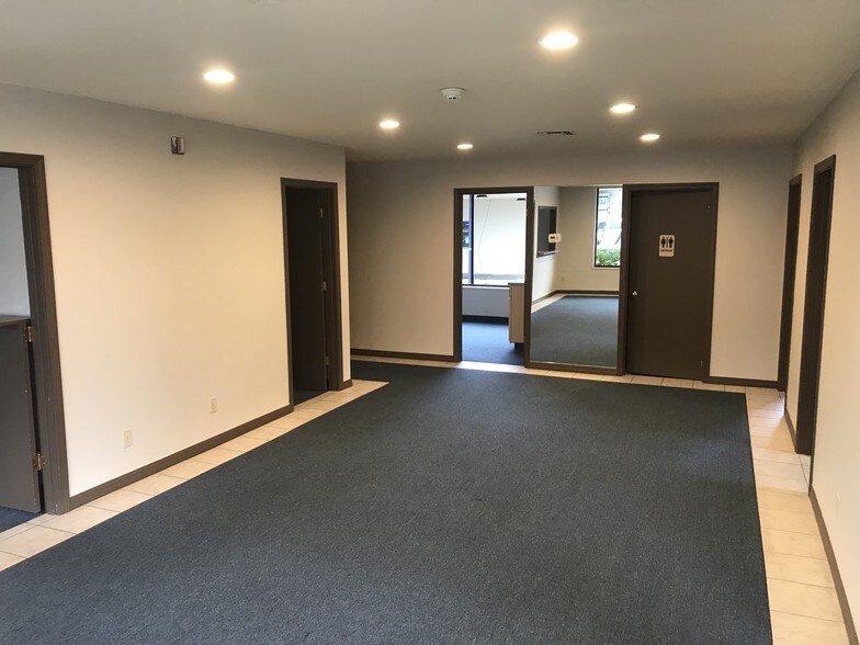 More Photos Of 1055 Moana Ln, Reno Medical For Lease