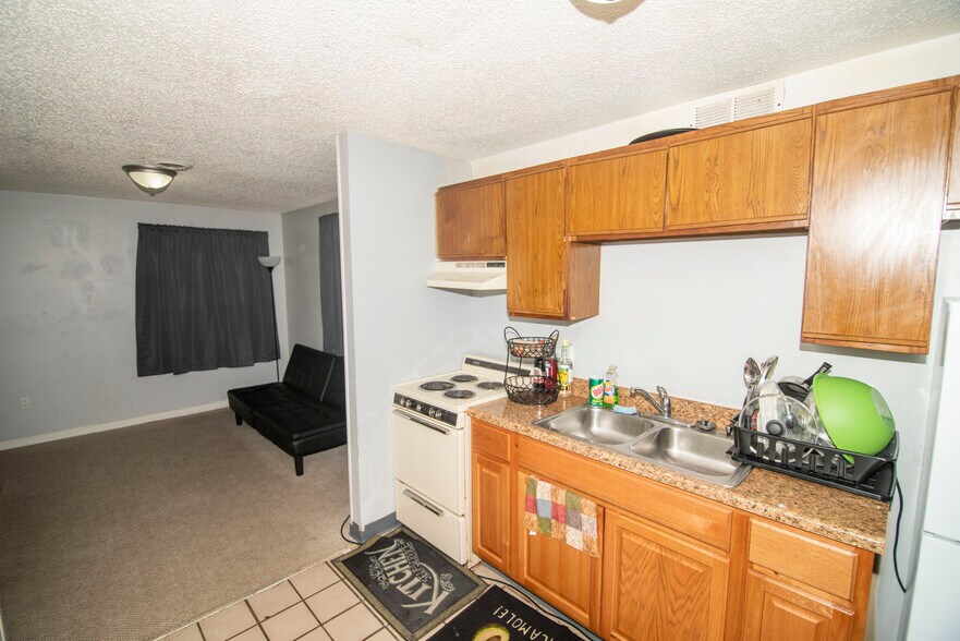More Photos Of 600 South Ave, Syracuse Apartments For Sale