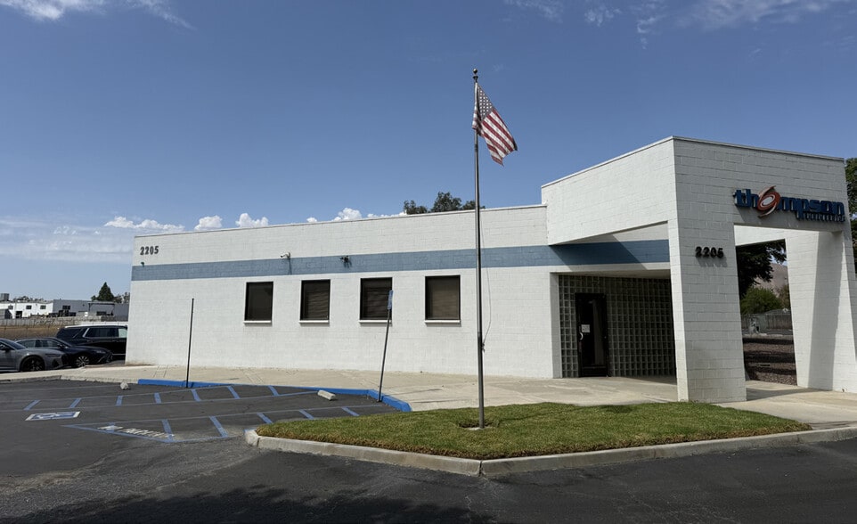 More Photos Of 2205 Fleetwood Dr, Jurupa Valley Medical For Sale