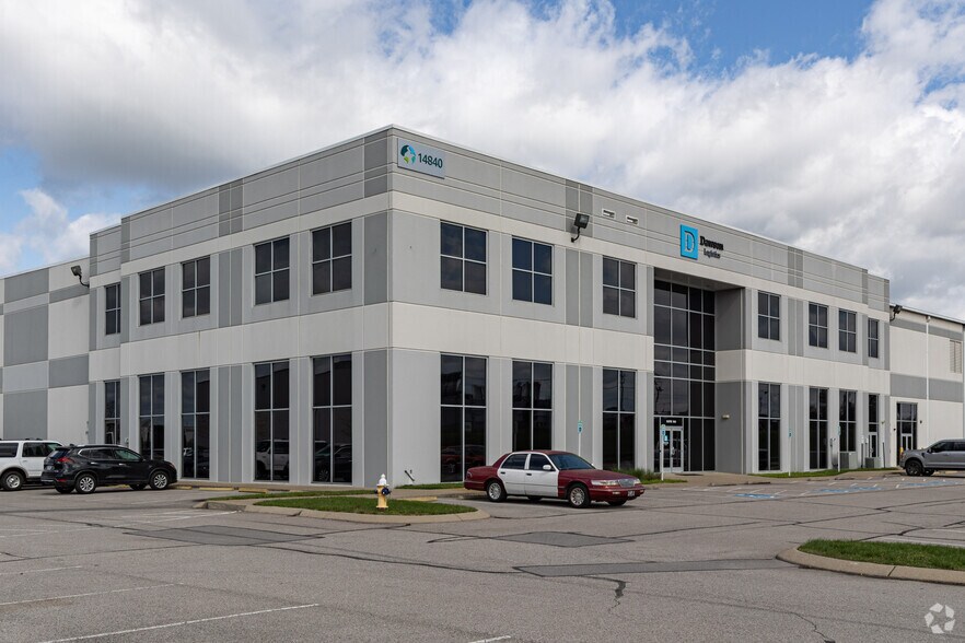 More Photos Of 14840 Central Pike, Lebanon Distribution For Lease