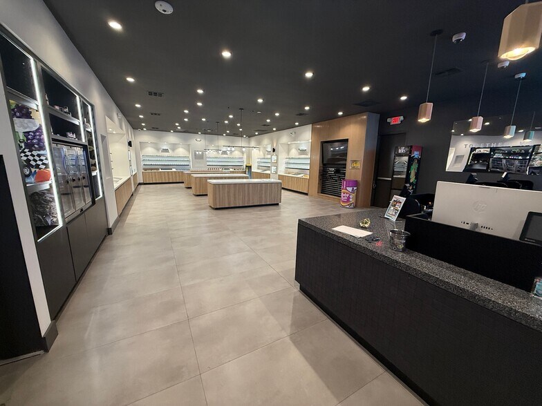 More Photos Of 2301 Newport Blvd, Costa Mesa Medical For Sale