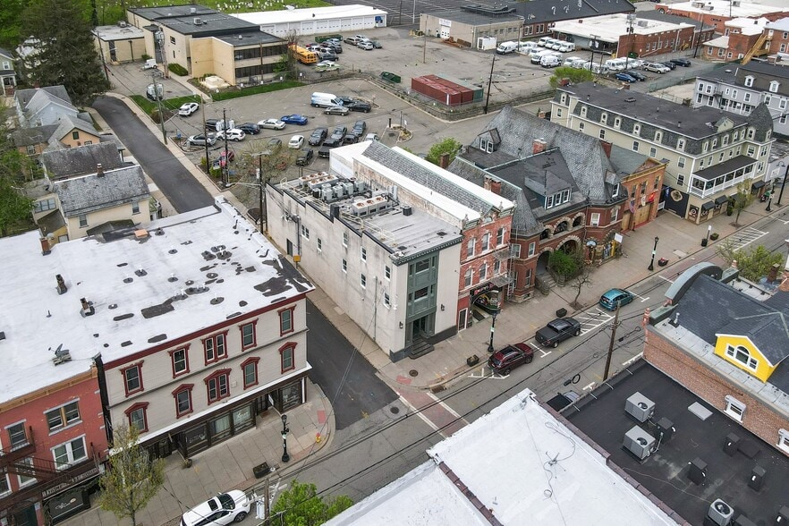 More Photos Of 170-172 Spring St, Newton Office For Sale