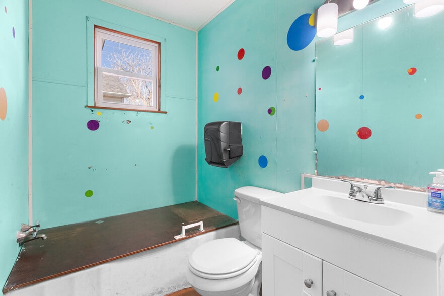 More Photos Of 406 S Main St, Archie Schools For Sale