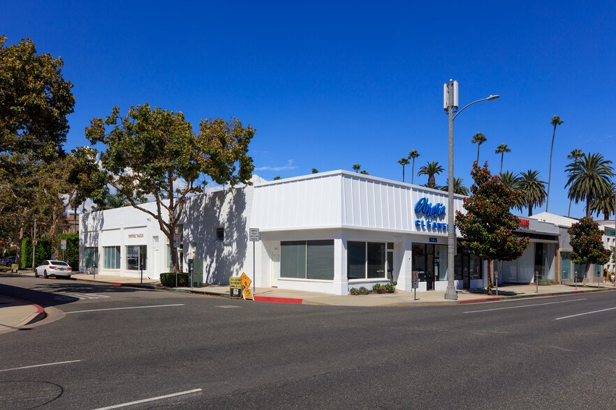 Primary Photo Of 364-368 S Maple Dr, Beverly Hills Storefront For Lease