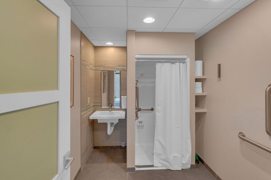 More Photos Of 100 Gaither Dr, Mount Laurel Medical For Lease