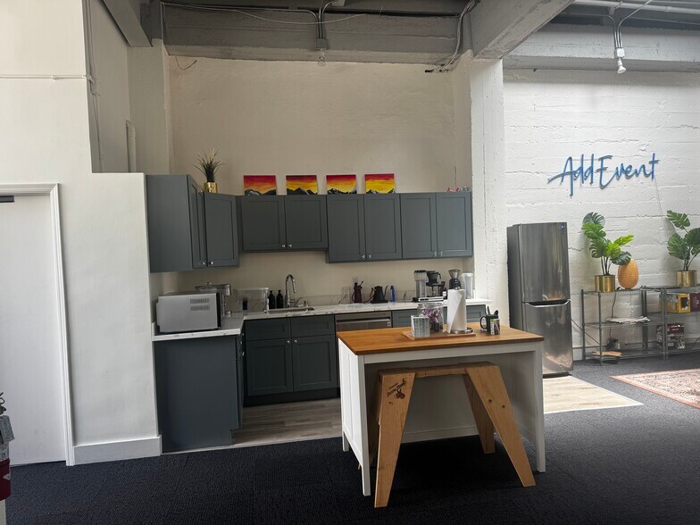 More Photos Of 848-850 Folsom St, San Francisco Storefront Retail Office For Lease