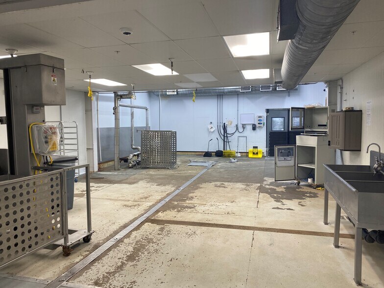 More Photos Of 3080 Hilltop Rd, Moss Landing Refrigeration Cold Storage For Sale