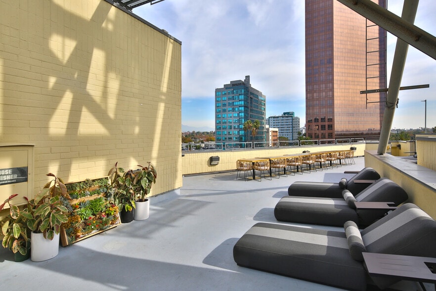 More Photos Of 8200 Wilshire Blvd, Beverly Hills Medical For Lease