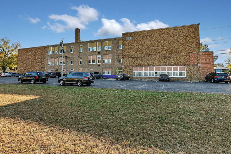 Primary Photo Of 430 3rd Ave NE, Saint Cloud Specialty For Sale