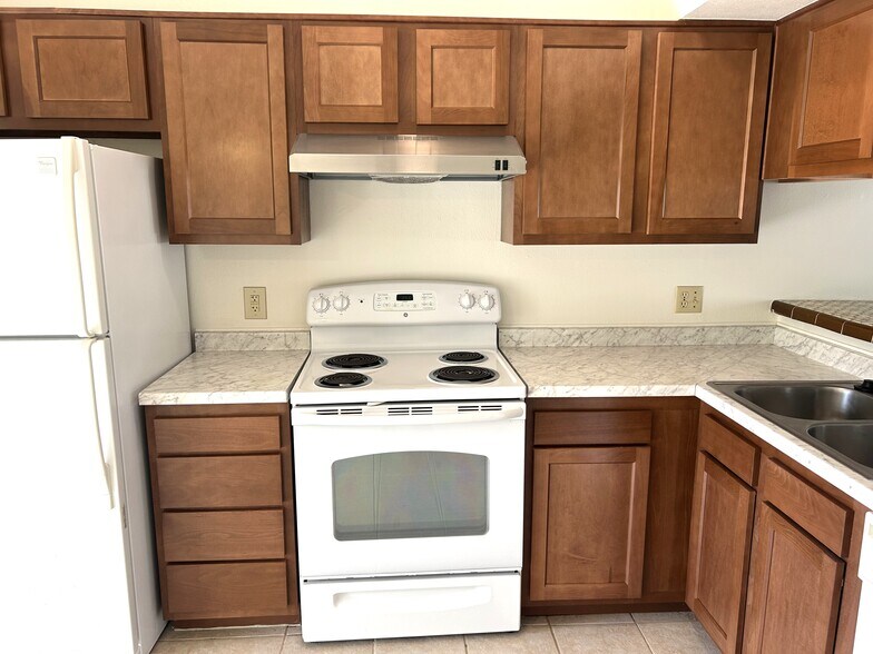 More Photos Of 2770 N Goyette Ave, Tucson Apartments For Sale