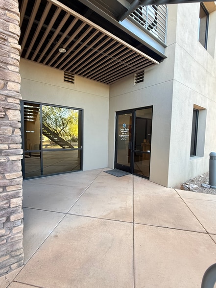 More Photos Of 16700 N Thompson Peak Pky, Scottsdale Medical For Lease
