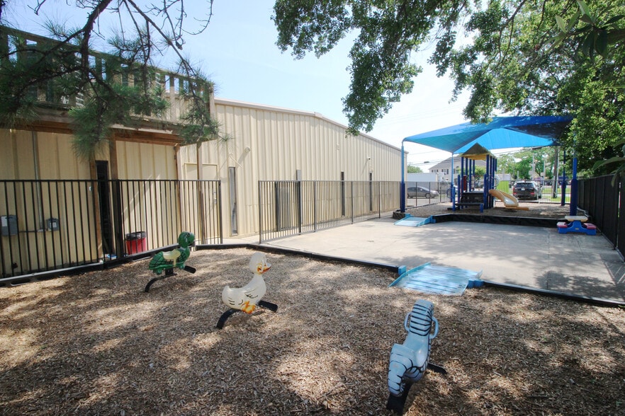 More Photos Of 3716 Reveille St, Houston Daycare Center For Sale
