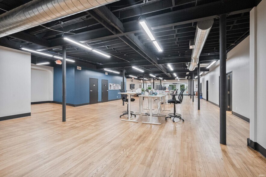 More Photos Of 210 W Walnut St, Kokomo Office For Sale
