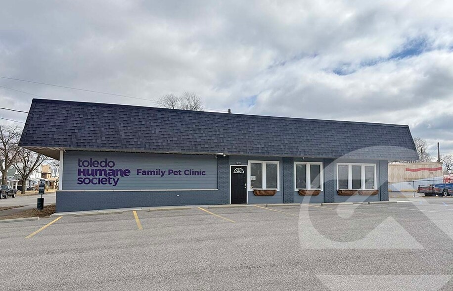 Primary Photo Of 835 E Broadway St, Toledo Veterinarian Kennel For Lease