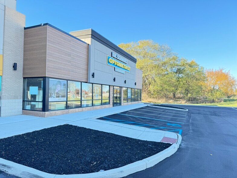 More Photos Of 13400-13480 E 15 Mile Rd, Sterling Heights Unknown For Lease