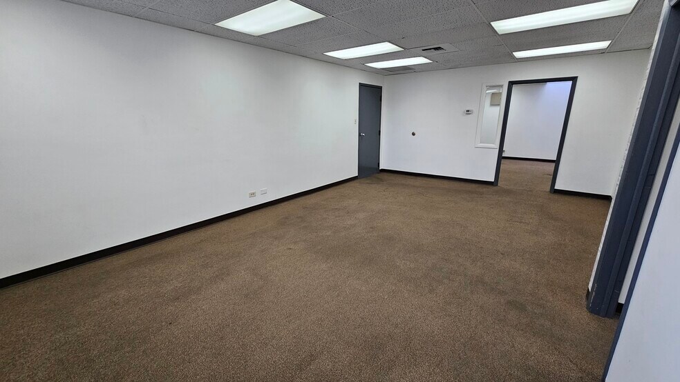 More Photos Of 4720-4730 Lipan St, Denver Manufacturing For Lease