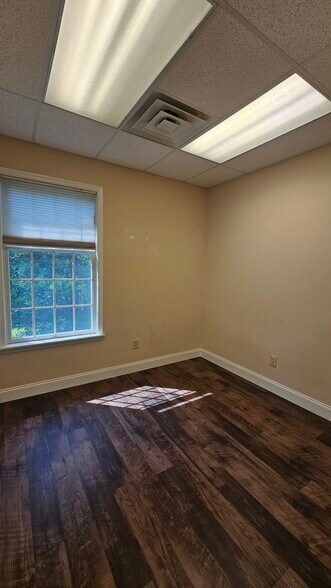 More Photos Of 135 Jackson Rd, Medford Medical For Lease
