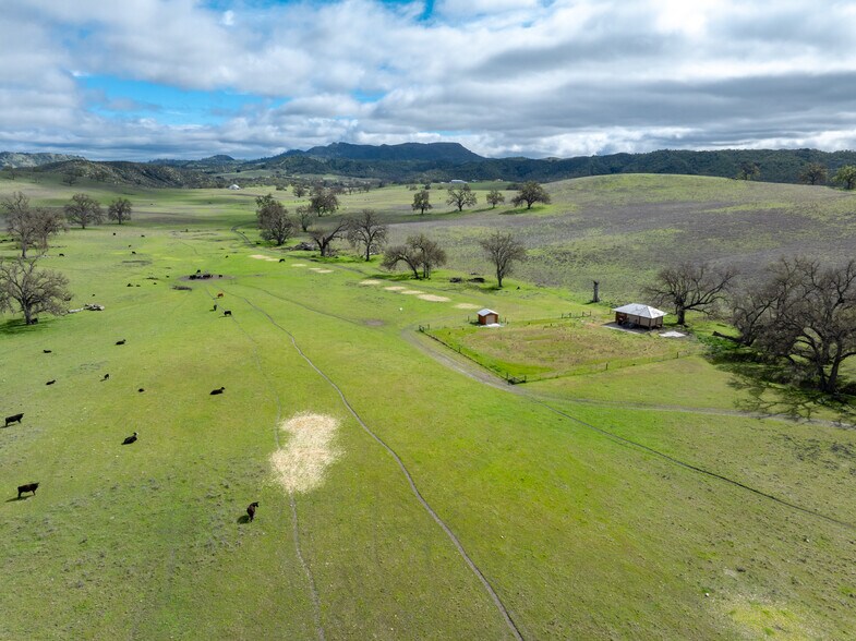 More Photos Of 76525 Interlake Rd, Bradley Land For Sale