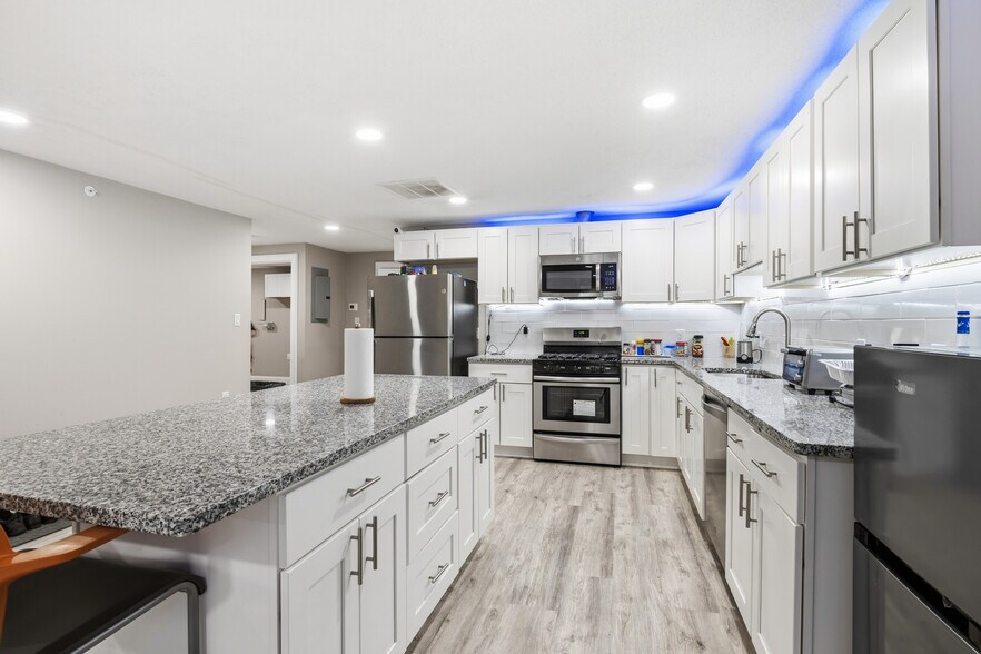 More Photos Of 47 Chelmsford St, Chelmsford Storefront Retail Residential For Sale