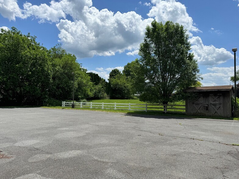 More Photos Of 4186 Easton Ave, Bethlehem Freestanding For Sale