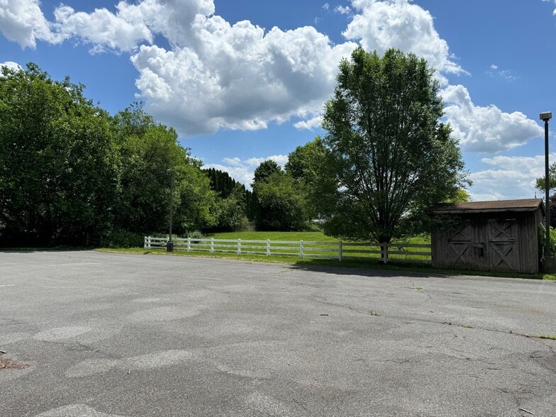 More Photos Of 4186 Easton Ave, Bethlehem Freestanding For Sale