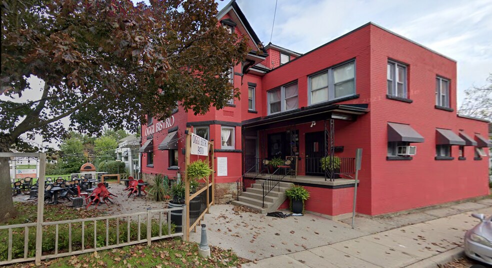 More Photos Of 16 Ontario St, Grimsby Office Residential For Sale
