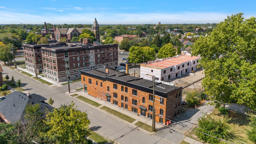 More Photos Of 1732 W Bethune St, Detroit Multifamily For Sale