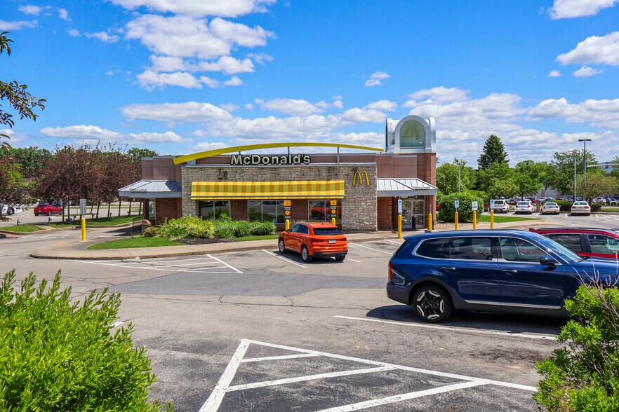 More Photos Of 1615-1665 N Atherton St, State College Unknown For Lease