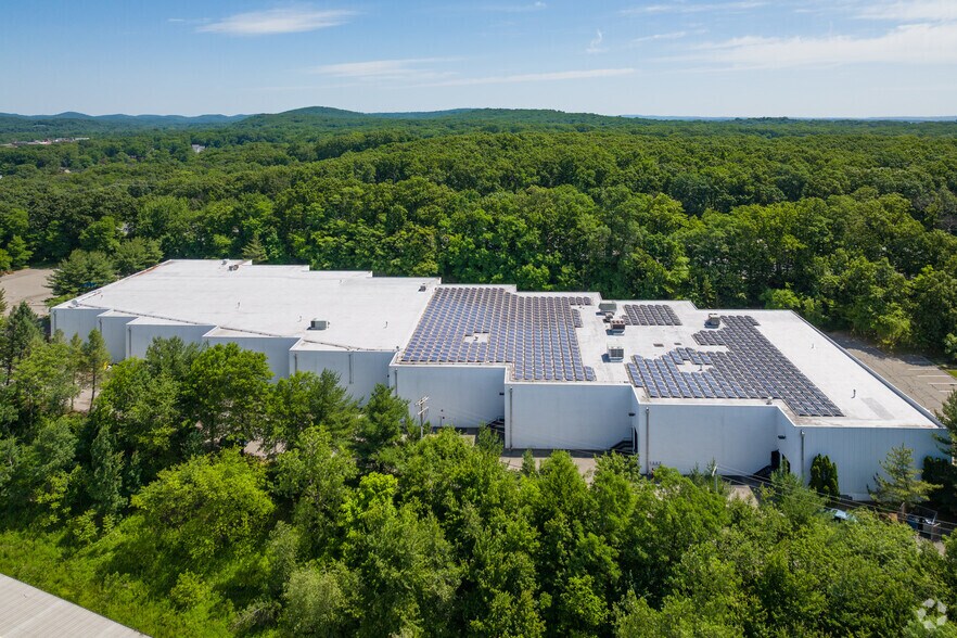 More Photos Of 3 Luger Rd, Denville Warehouse For Lease