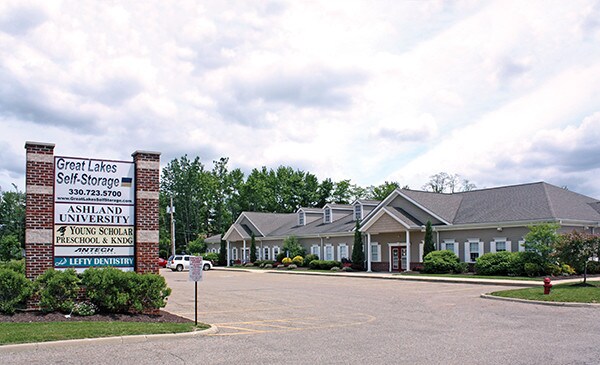 More Photos Of 2494-2508 Medina Rd, Medina Office For Lease