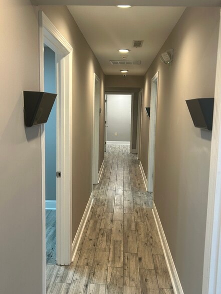 More Photos Of 3525 Holcomb Bridge Rd, Peachtree Corners Office Residential For Lease