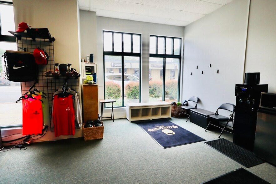 More Photos Of 246 Main St, Hudson Multifamily For Sale