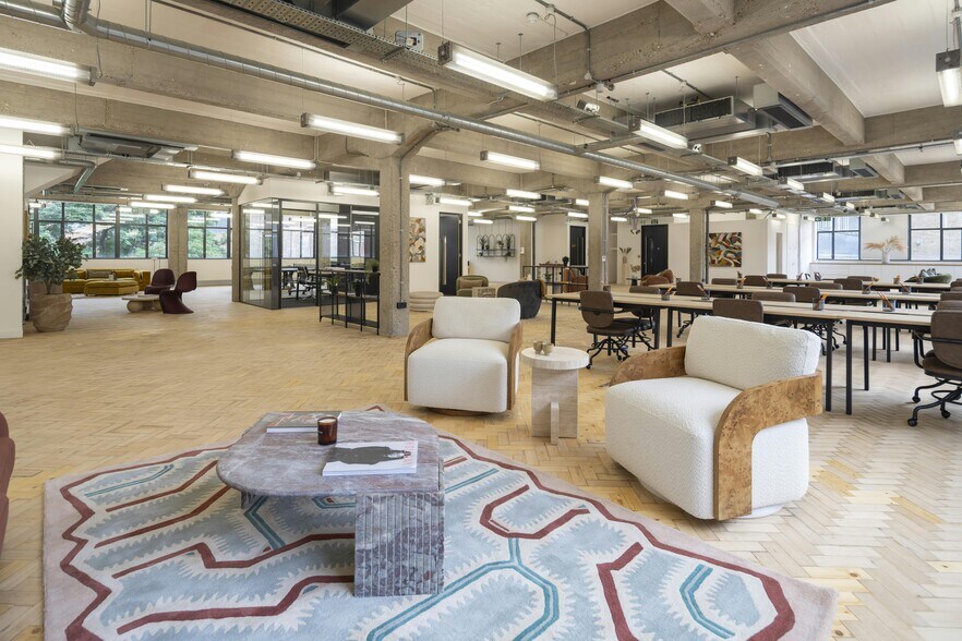 More Photos Of 15-27 Gee St, London Office Residential For Lease