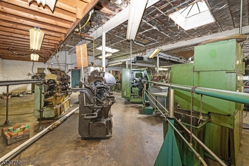 More Photos Of 22 Franklin Ave, Clifton Warehouse For Sale