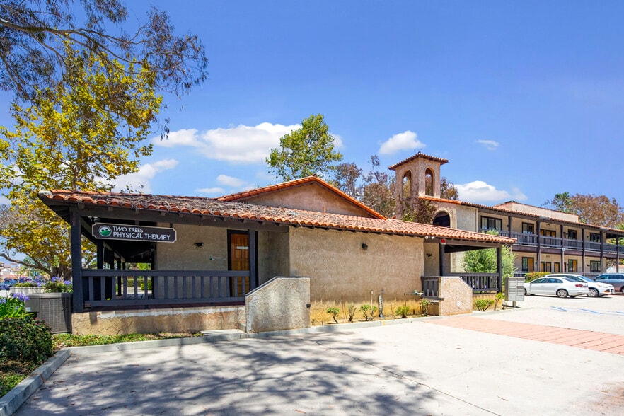 More Photos Of 24 E Main St, Ventura Office For Sale