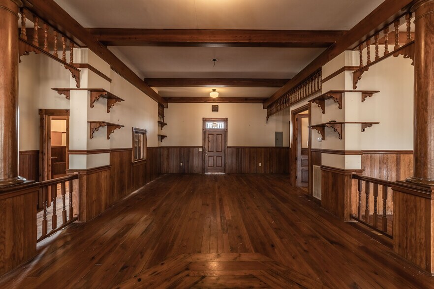 More Photos Of , Marion Unknown For Sale