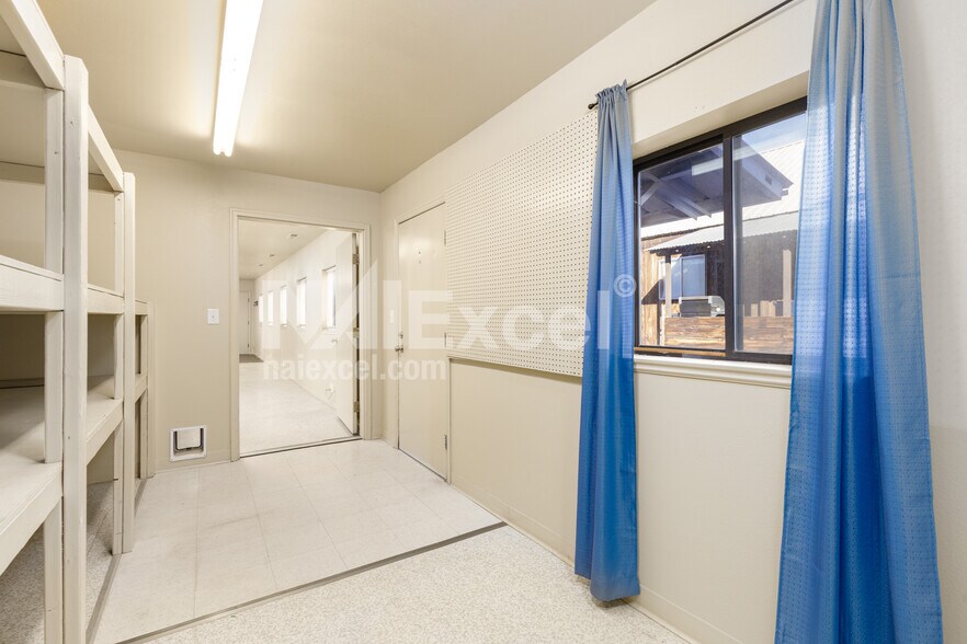 More Photos Of 47 E Center St, Parowan Storefront Retail Office For Lease