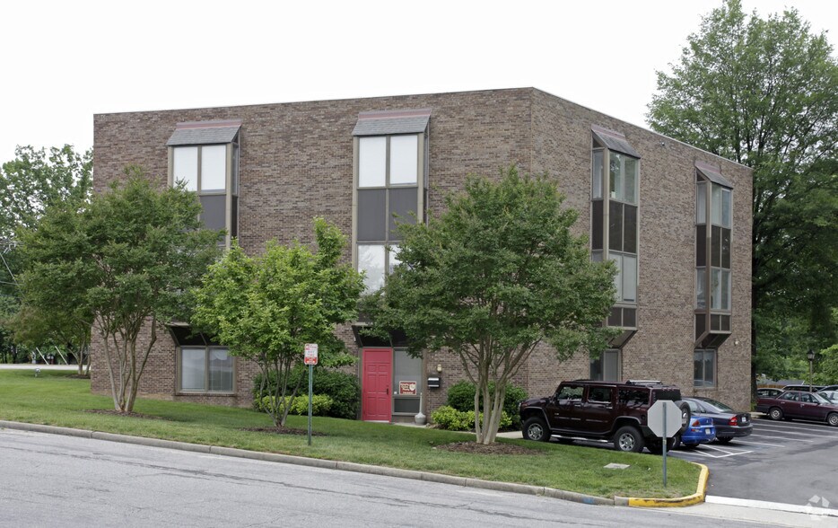 More Photos Of 1100 Welborne Dr, Richmond Office For Lease