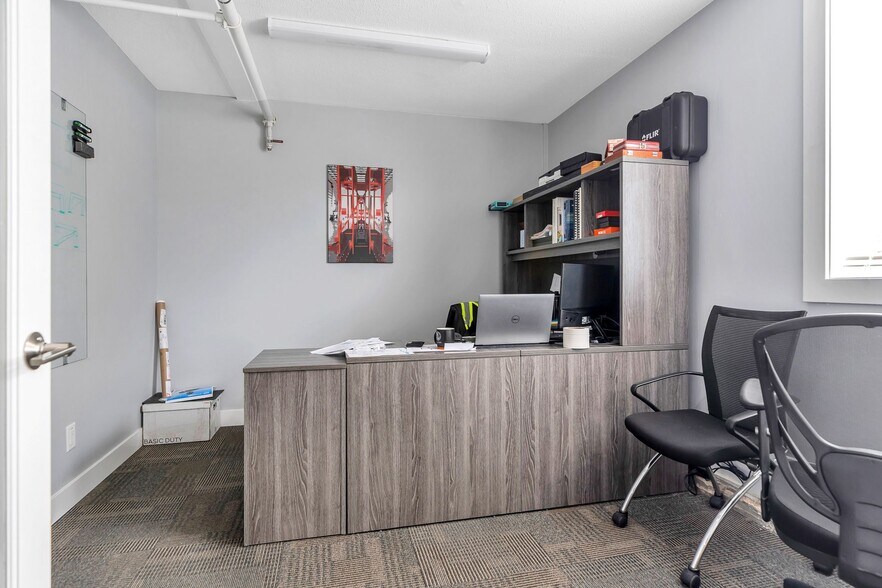 More Photos Of 33850 Industrial Ave, Abbotsford Warehouse For Sale